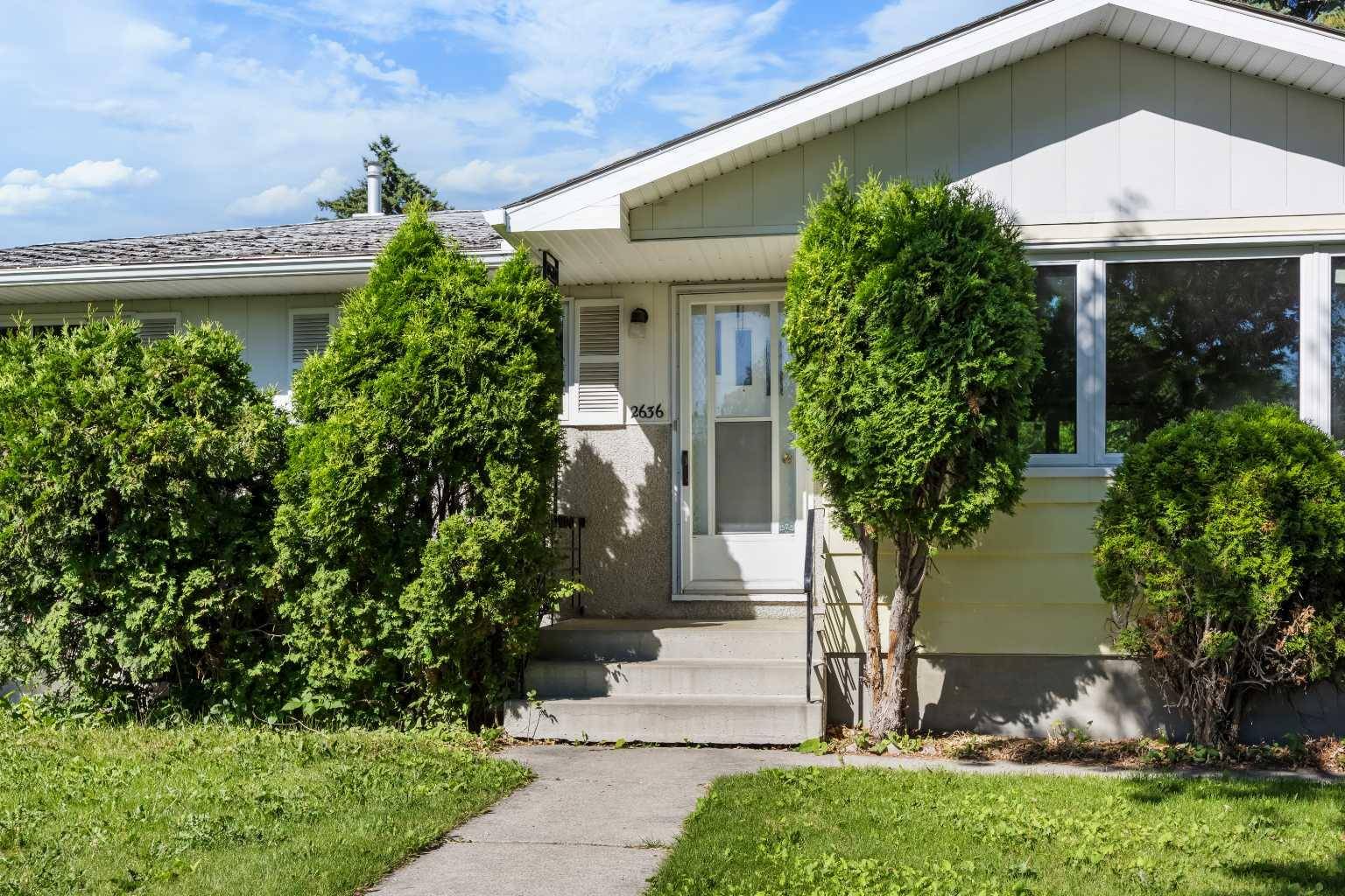 Calgary, AB T2L 0V5,2636 34 AVE NW