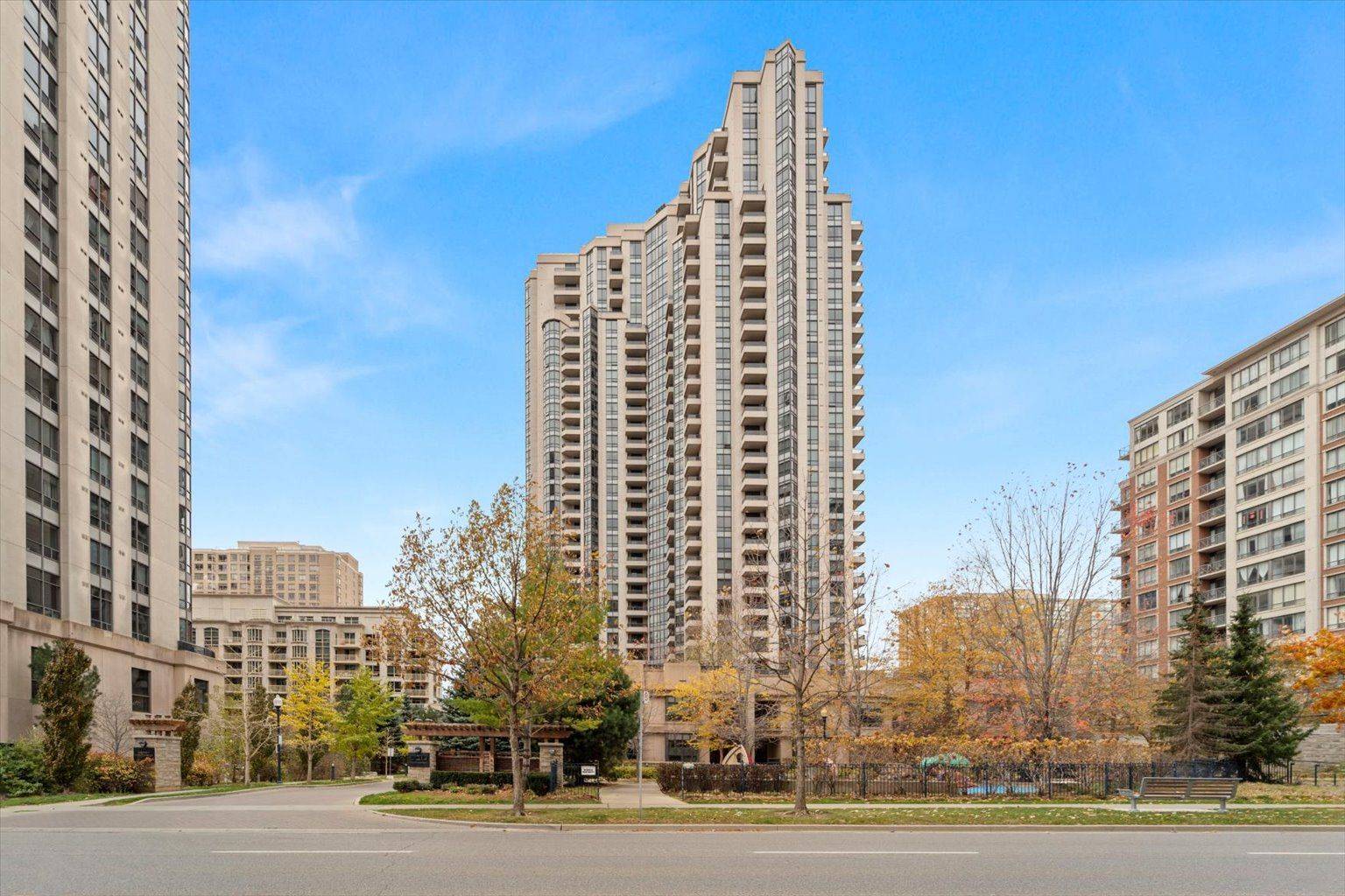 500 Doris AVE #1325, Toronto C14, ON M2N 0C1