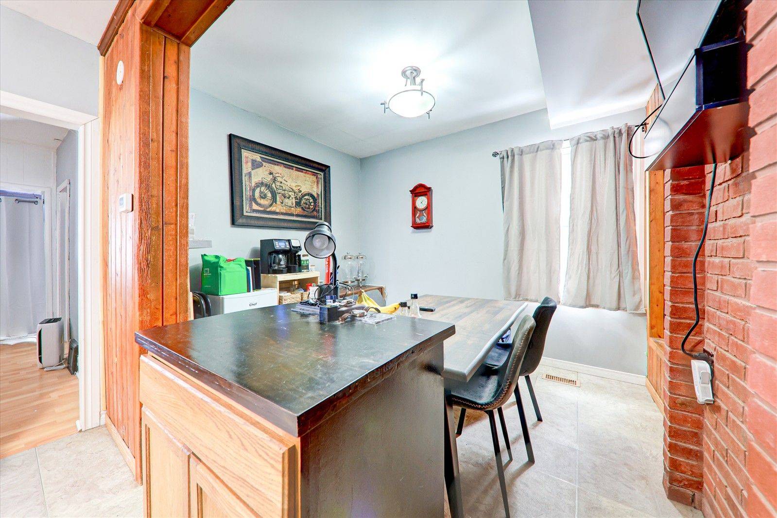 Clarington, ON L1C 3K2,304 West Scugog LN