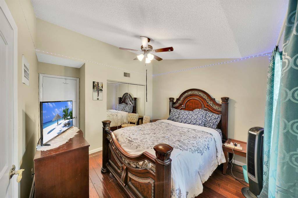 Sunrise, FL 33351,3361 NW 101st Ave