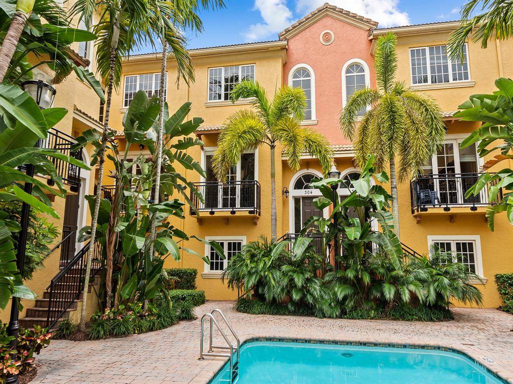 Fort Lauderdale, FL 33301,506 SE 7th St #305