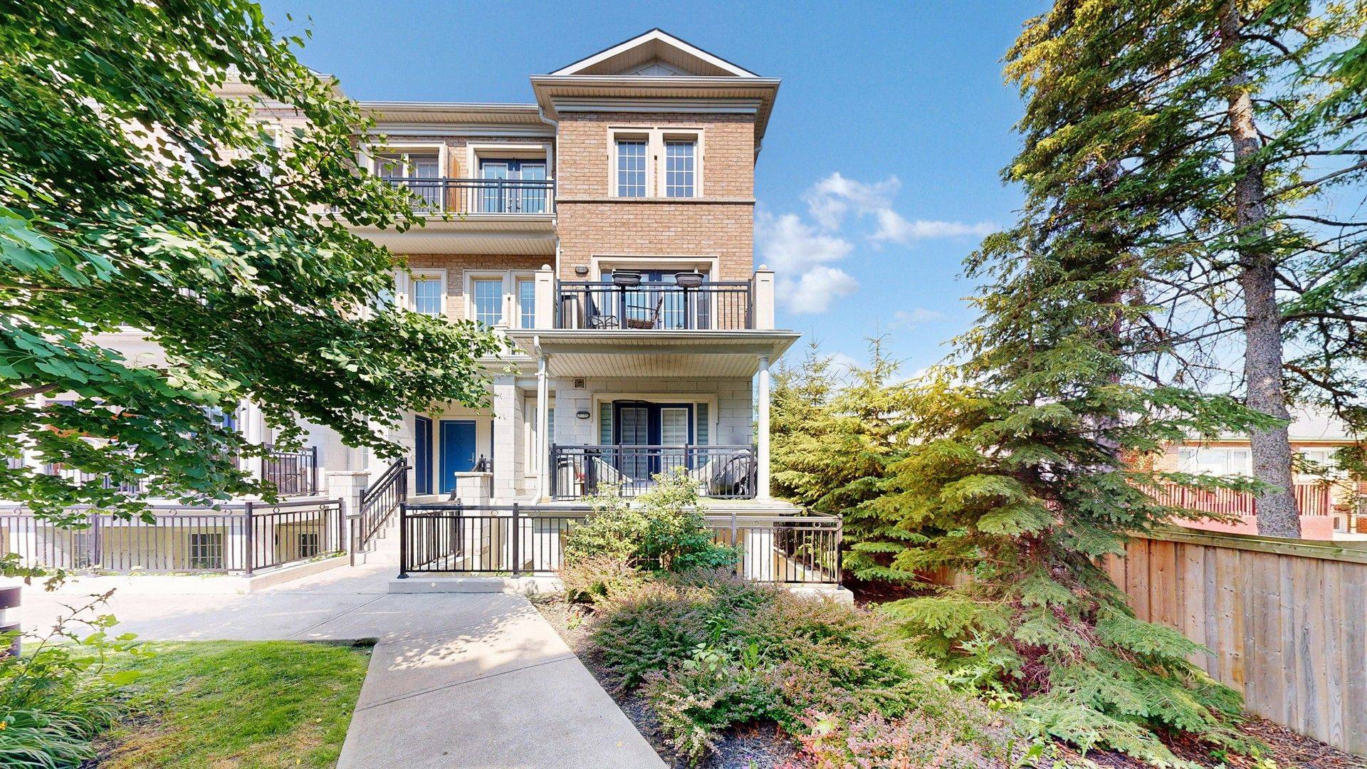 26 Bruce ST #B14, Vaughan, ON L4L 0H4
