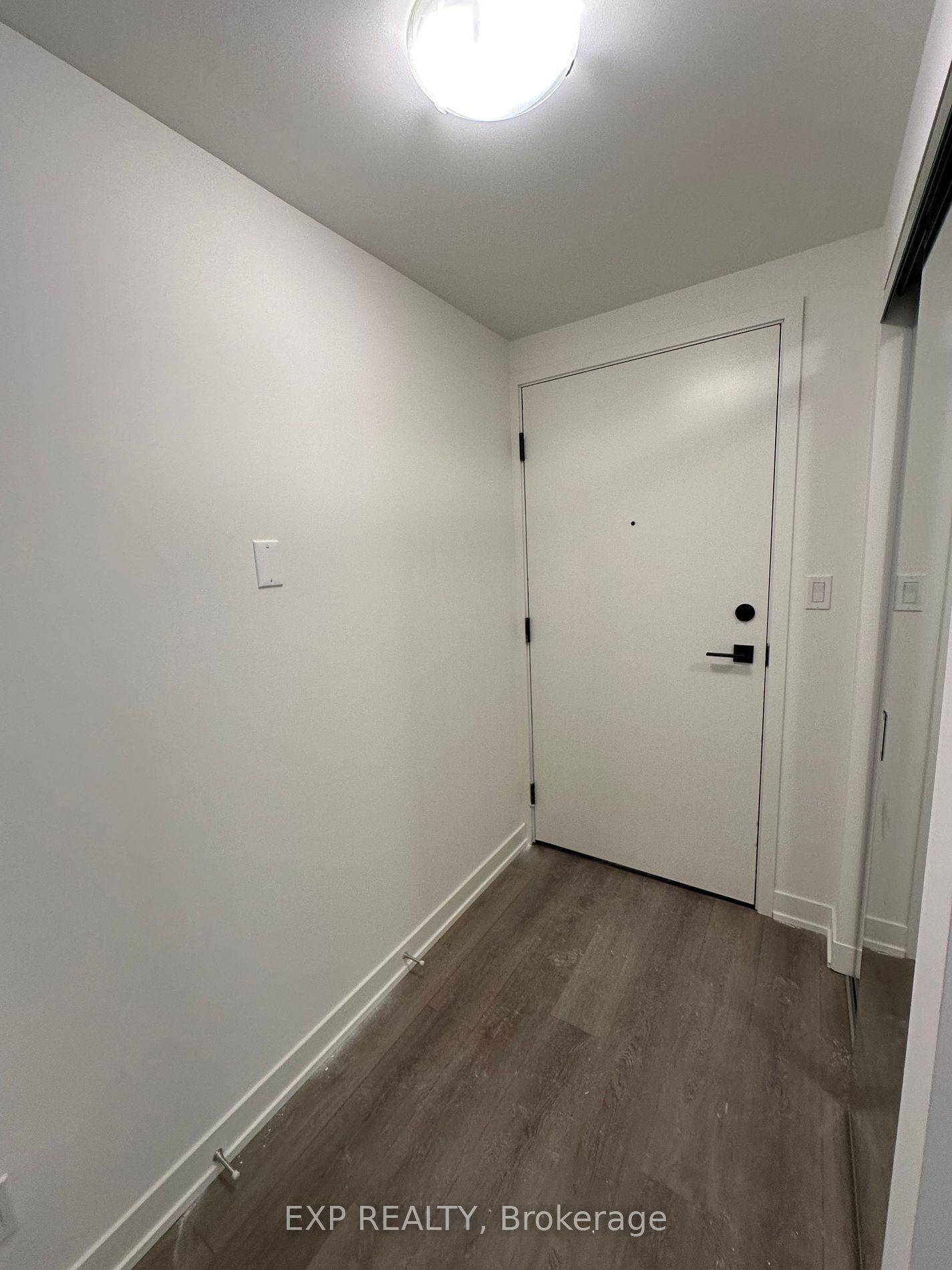Markham, ON L6G 1B3,38 Simcoe Promenade #618
