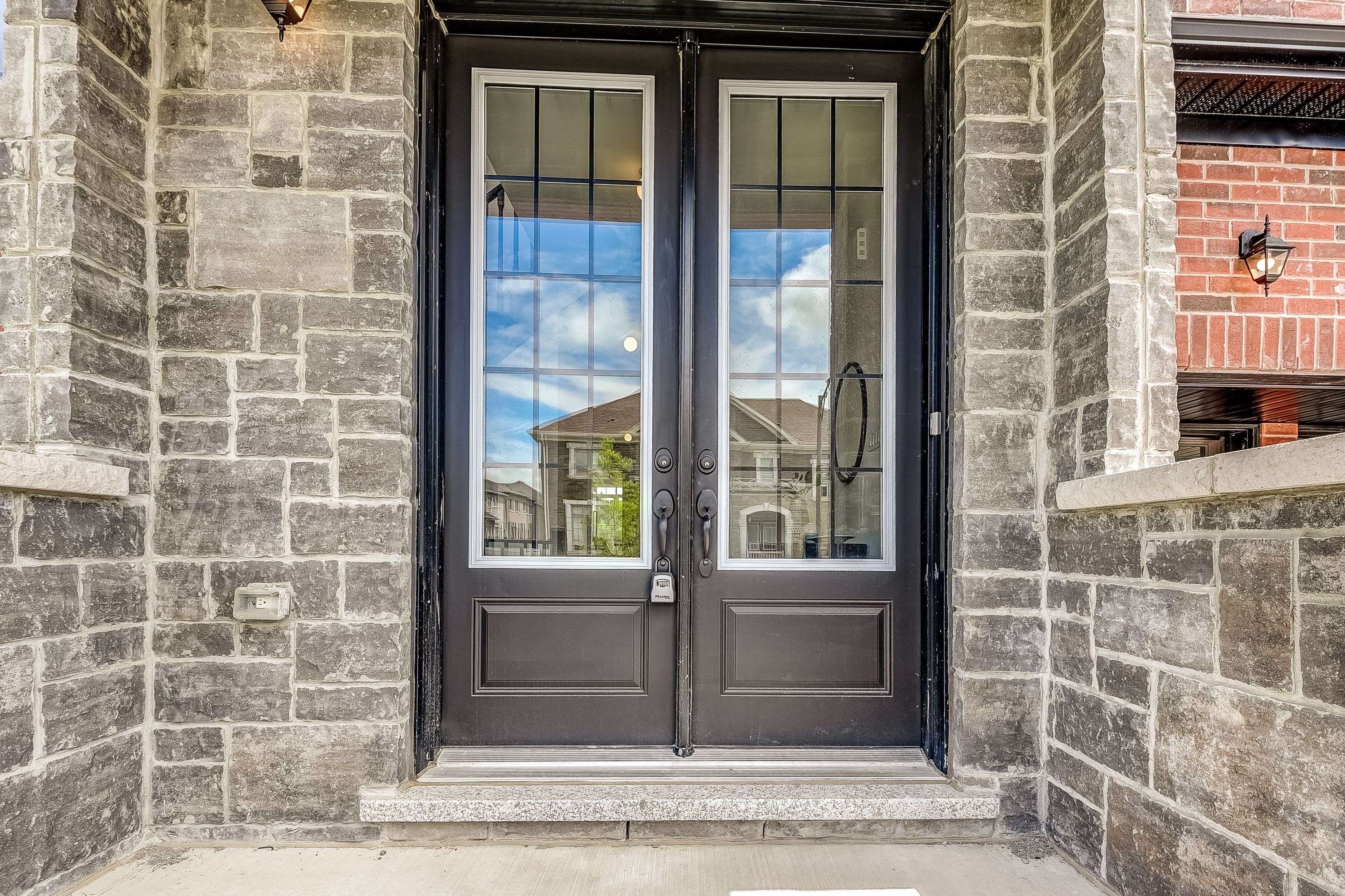 Whitchurch-stouffville, ON L4A 5E2,350 Boundary BLVD