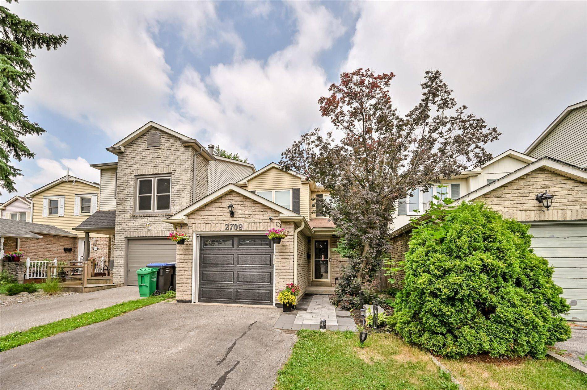 Mississauga, ON L5L 2Z4,2709 Romark Mews