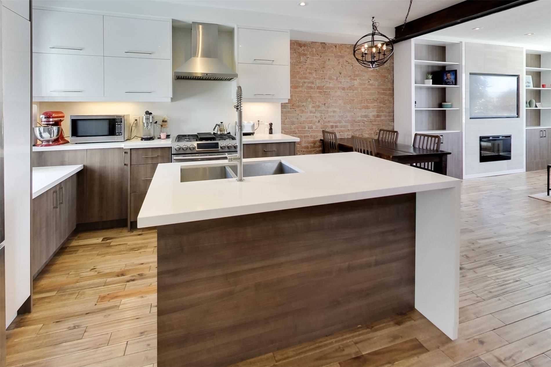 Toronto W03, ON M6H 2Y3,53 Highview CRES #Upper Unit