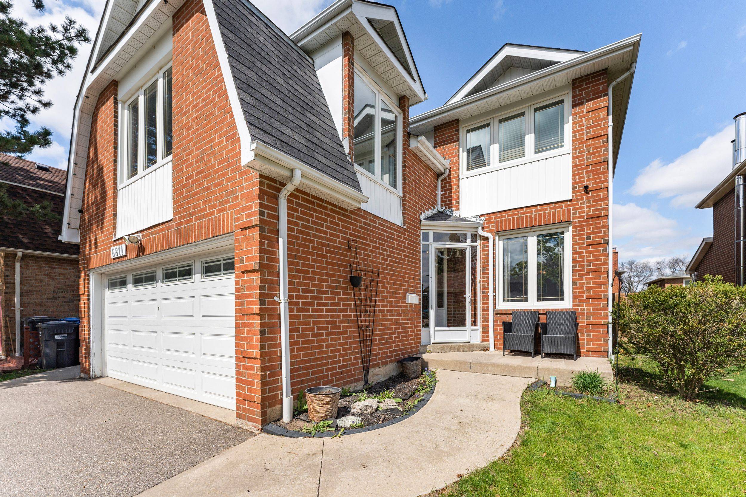 Mississauga, ON L5N 3X9,6811 Edenwood DR