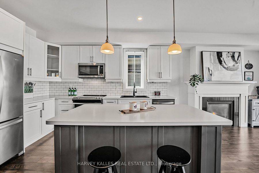 Blue Mountains, ON L9Y 0Z3,203 Yellow Birch CRES