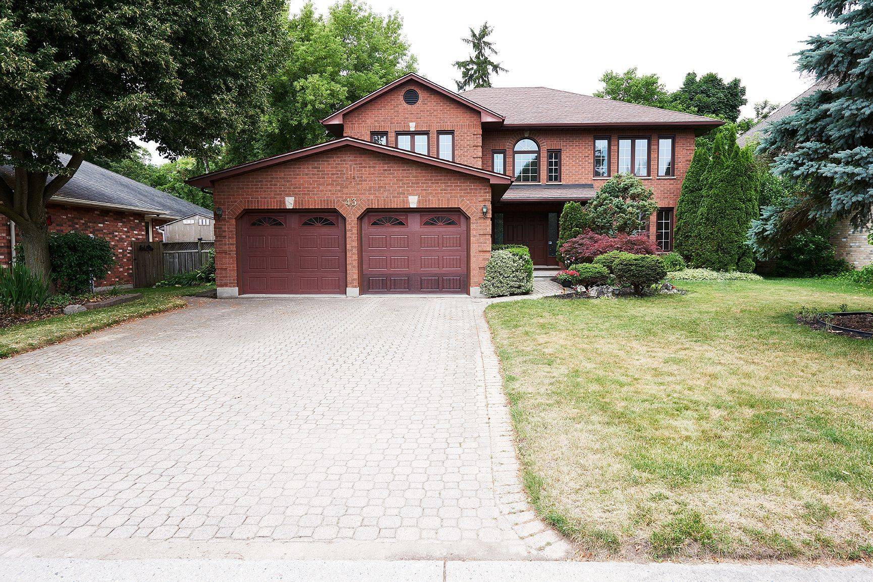 43 Cherish CT, London South, ON N6K 4H2