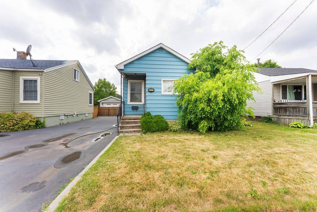Hamilton, ON L8H 5L2,367 Strathearne AVE