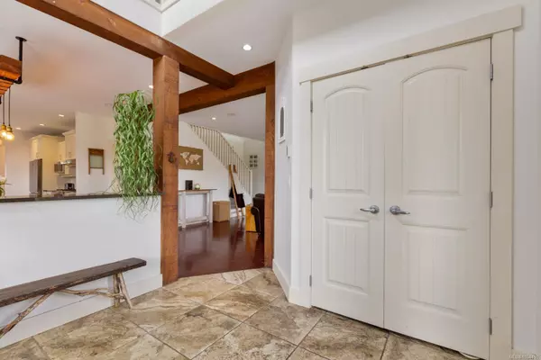 Cumberland, BC V0R 1S0,2673 Kendal Ave