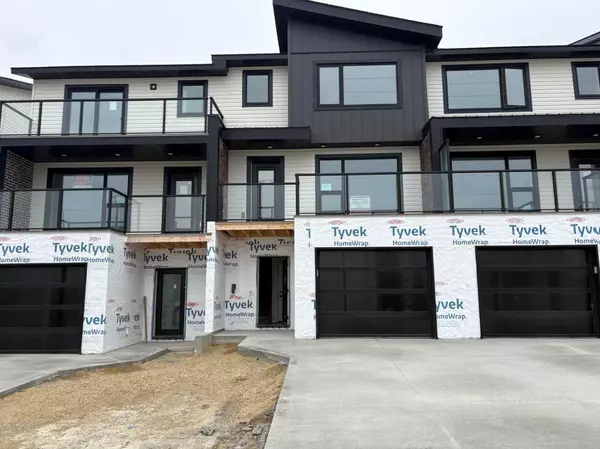 16 Violet PT, Sylvan Lake, AB T4S 0X1