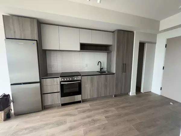 Toronto C01, ON M6R 2B2,181 Sterling RD #1004