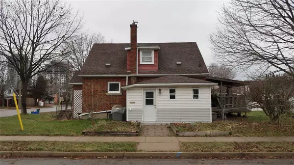 167 Erb ST W, Kitchener, ON N2L 1V2