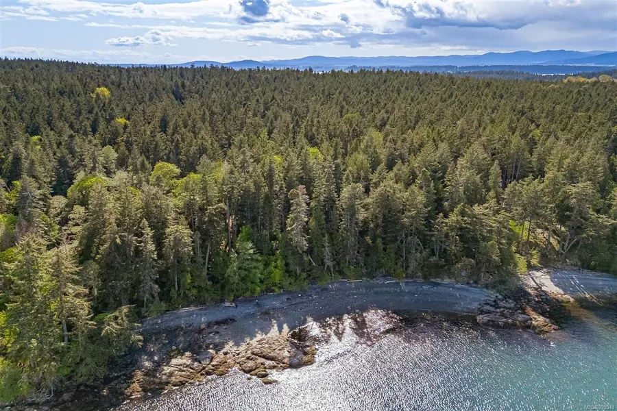 1280 Greenleaf Lane, Sidney Island, BC V0N 2G0