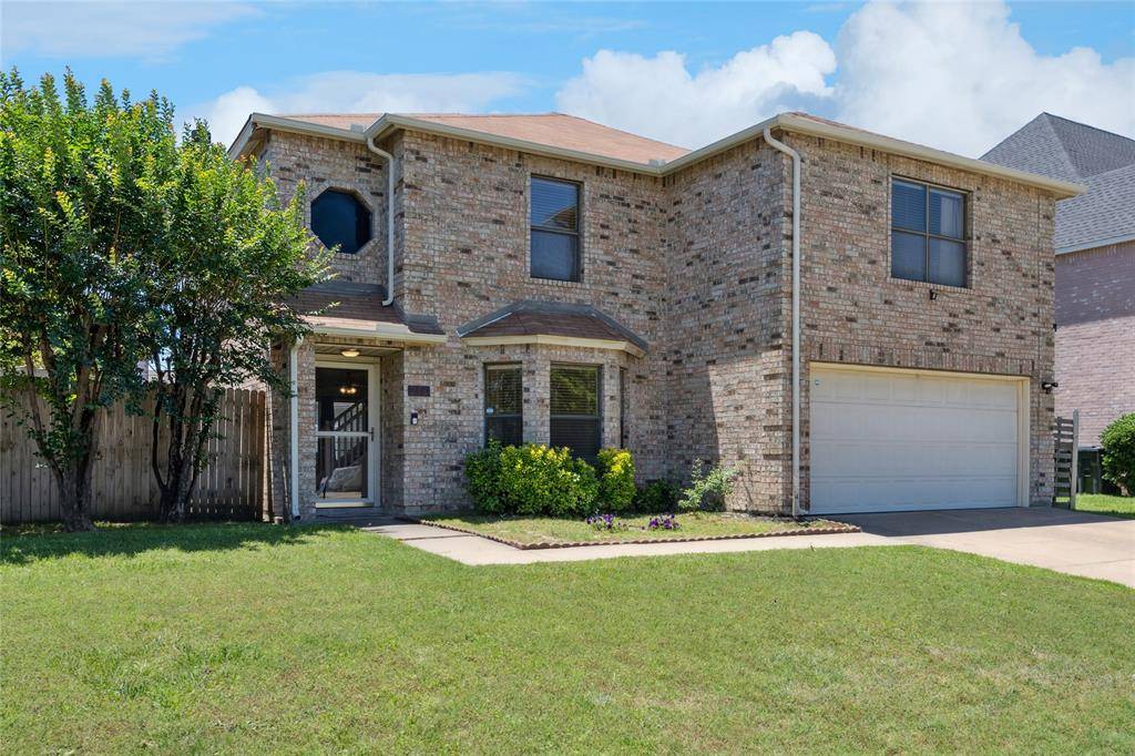 216 Miramar Drive, Arlington, TX 76002
