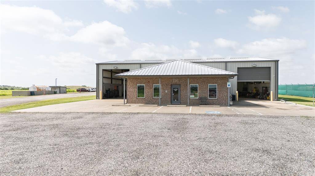 1181 Union Hill Road, Sanger, TX 76266