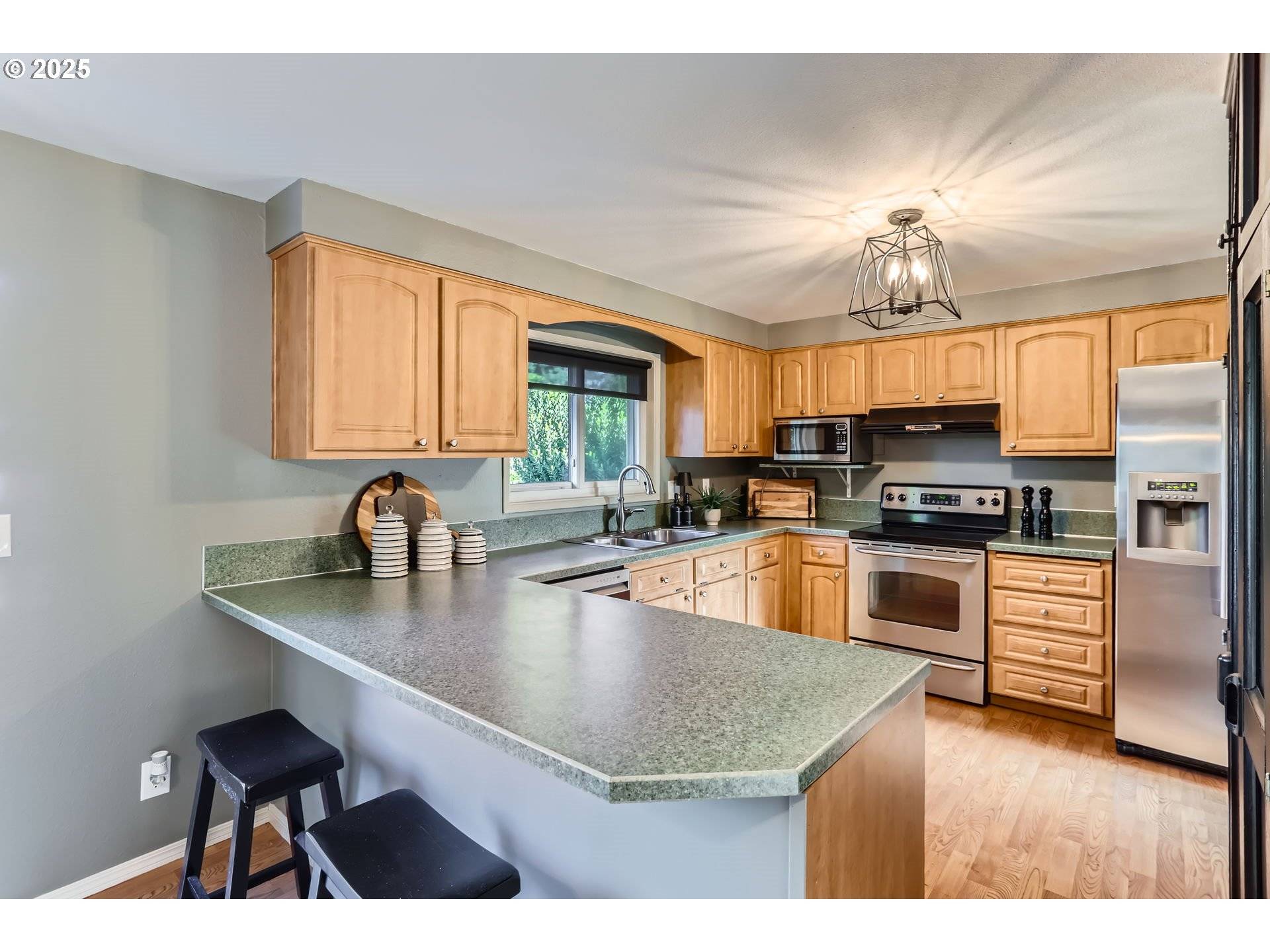 Milwaukie, OR 97222,13523 SE MAPLE LN