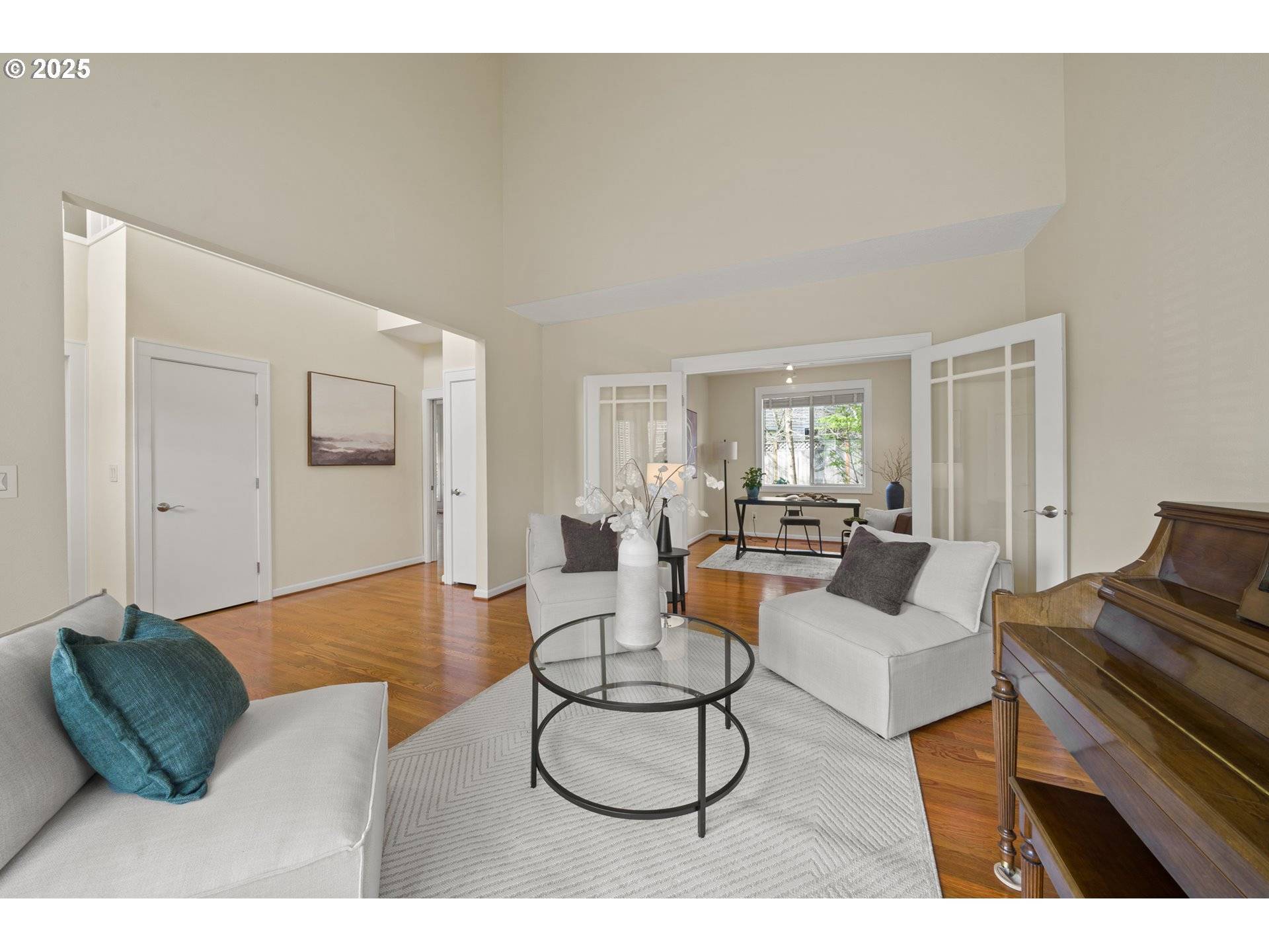 Lake Oswego, OR 97035,5153 GREENSBOROUGH CT
