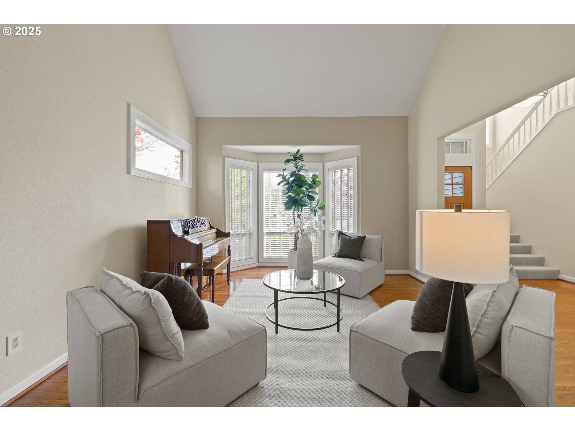 Lake Oswego, OR 97035,5153 GREENSBOROUGH CT