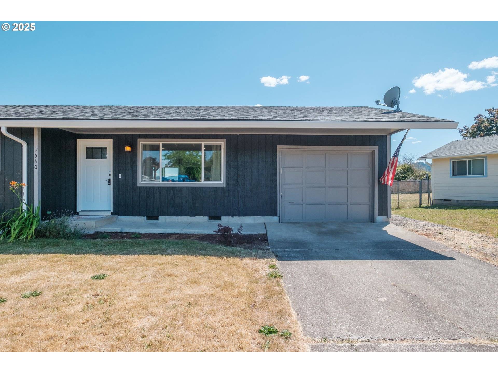 Lebanon, OR 97355,1640 AIRWAY PL