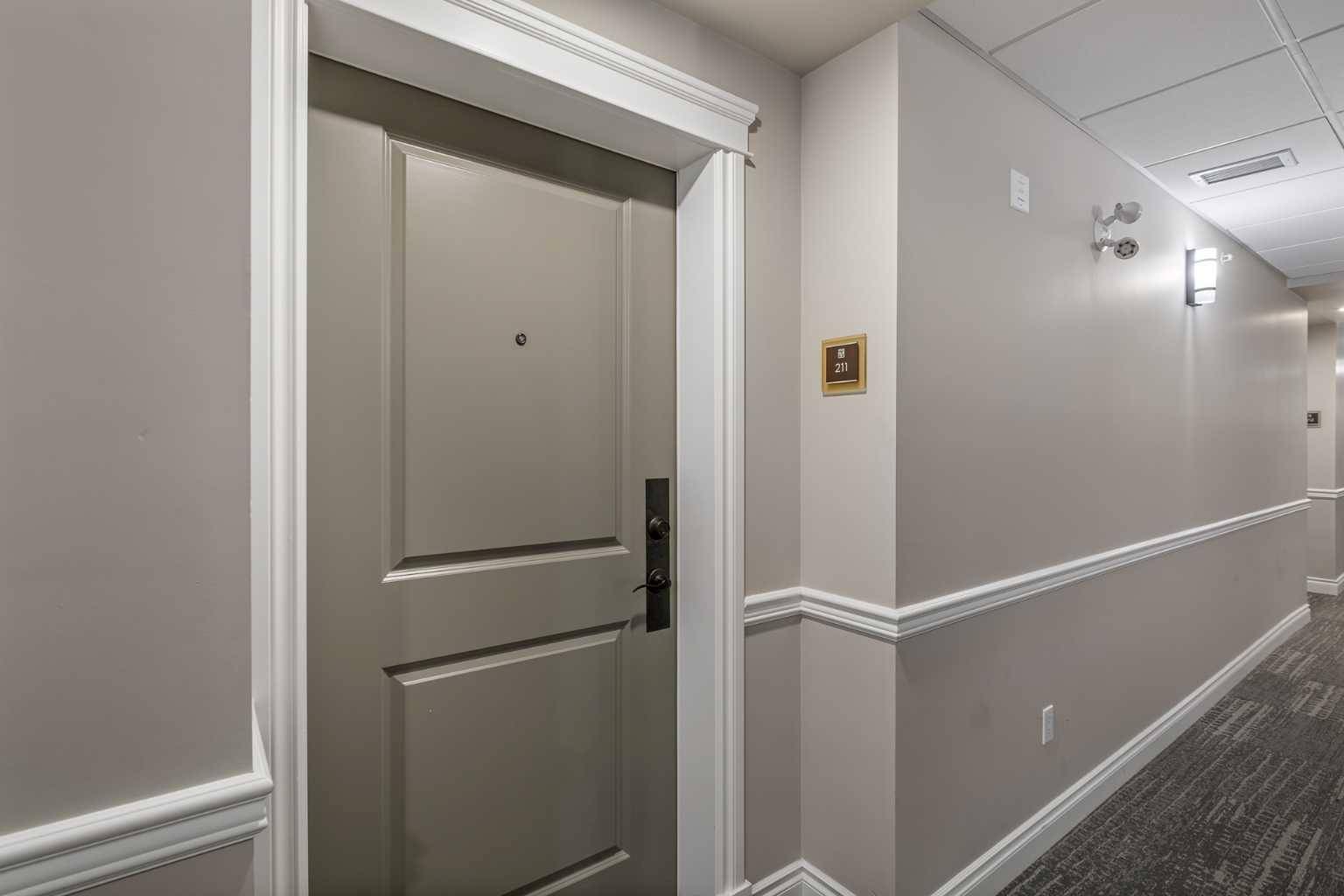 Calgary, AB T3M 3H4,30 Mahogany Mews Southeast #211
