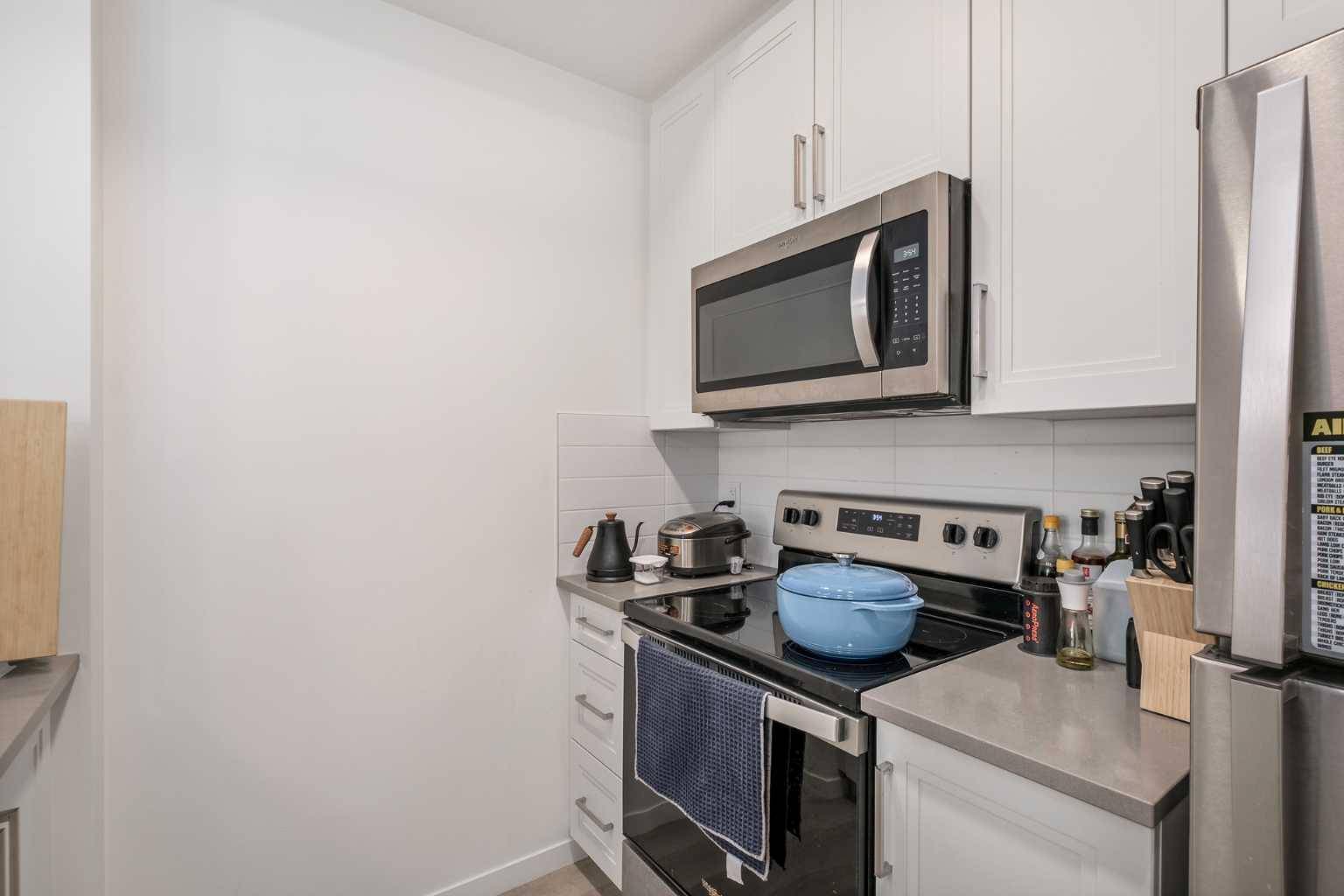 Calgary, AB T3M 3H4,30 Mahogany Mews Southeast #211
