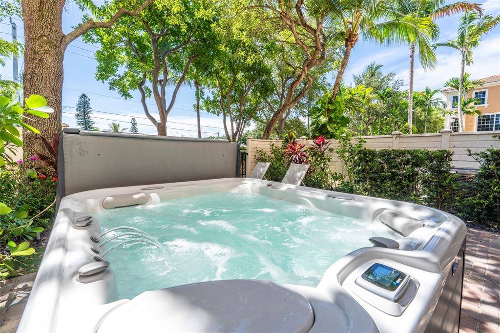 Boca Raton, FL 33487,5520 NE Trieste Way
