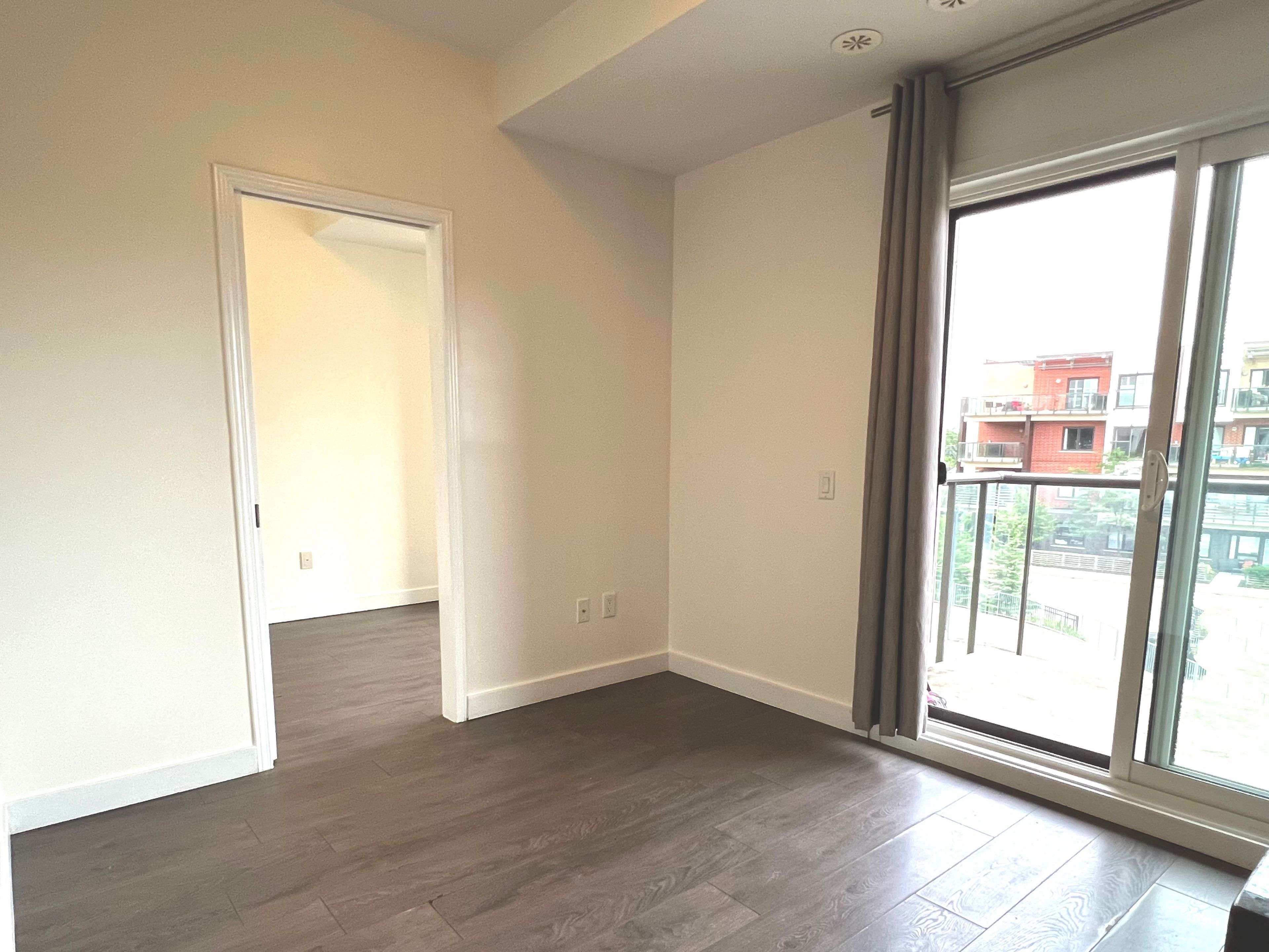 Mississauga, ON L5M 0W5,5035 Harvard RD #301