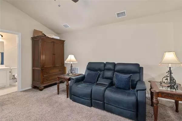 Ponder, TX 76259,304 Hidden Cove Drive