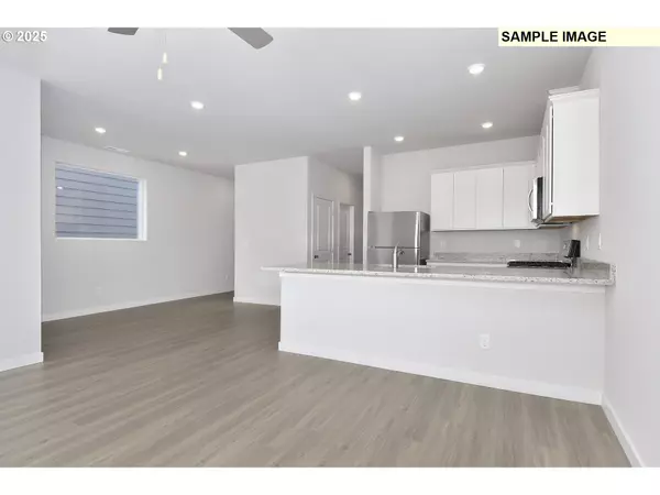 Woodburn, OR 97071,1245 PARKSIDE AVE