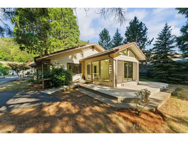 Roseburg, OR 97471,1525 KENDALL ST
