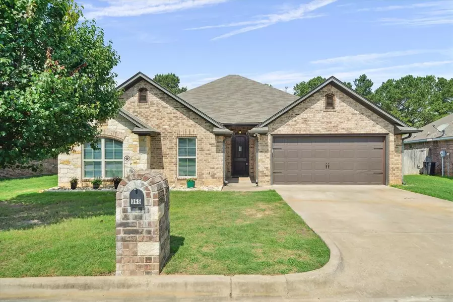 365 Maggie Circle, Flint, TX 75762