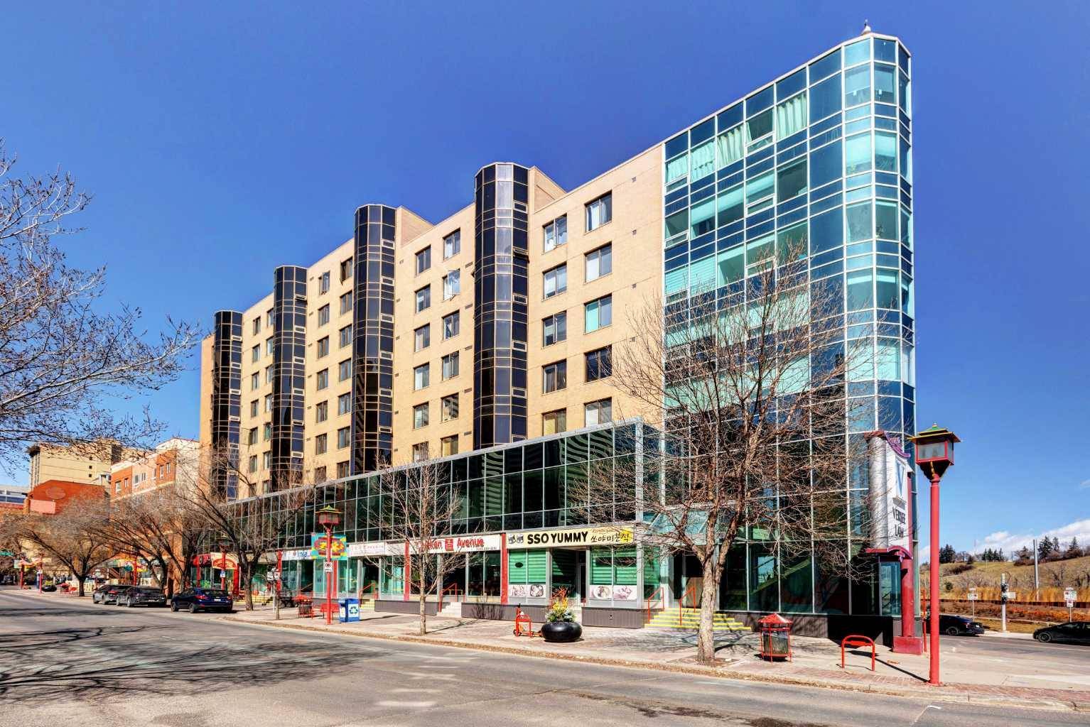 128 2 AVE Southeast #301, Calgary, AB T2G 5J5