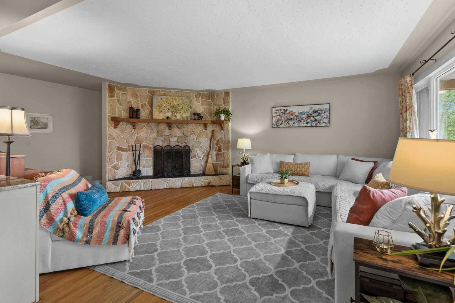 Calgary, AB T2K 1S8,73 Cumberland DR NW