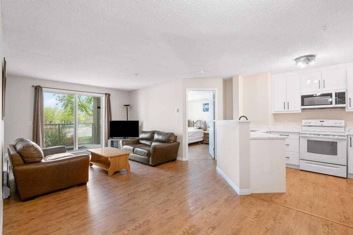 Calgary, AB T2Y 4J4,6000 Somervale CT Southwest #109