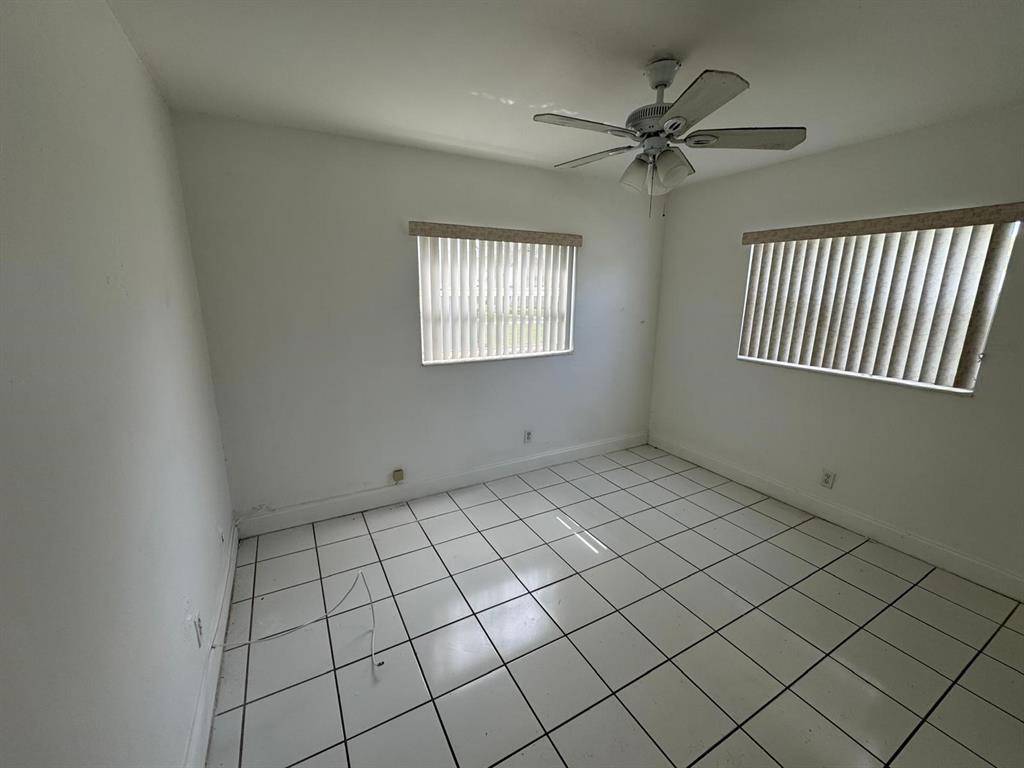 Lauderhill, FL 33313,5201 NW 18th St #1F
