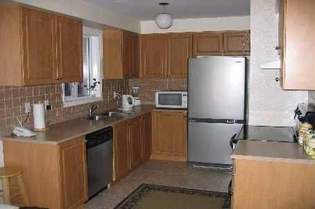 Mississauga, ON L5M 7X4,5053 Dubonet DR