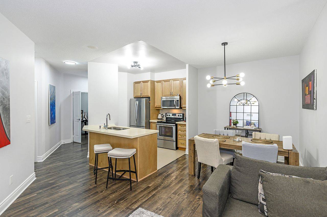 Toronto W08, ON M8X 3A3,25 Earlington AVE #114