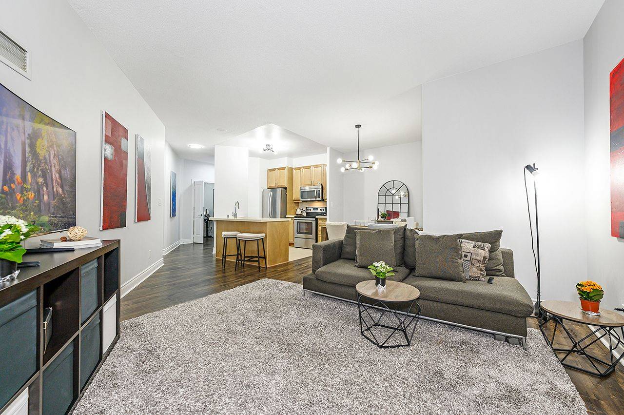 Toronto W08, ON M8X 3A3,25 Earlington AVE #114