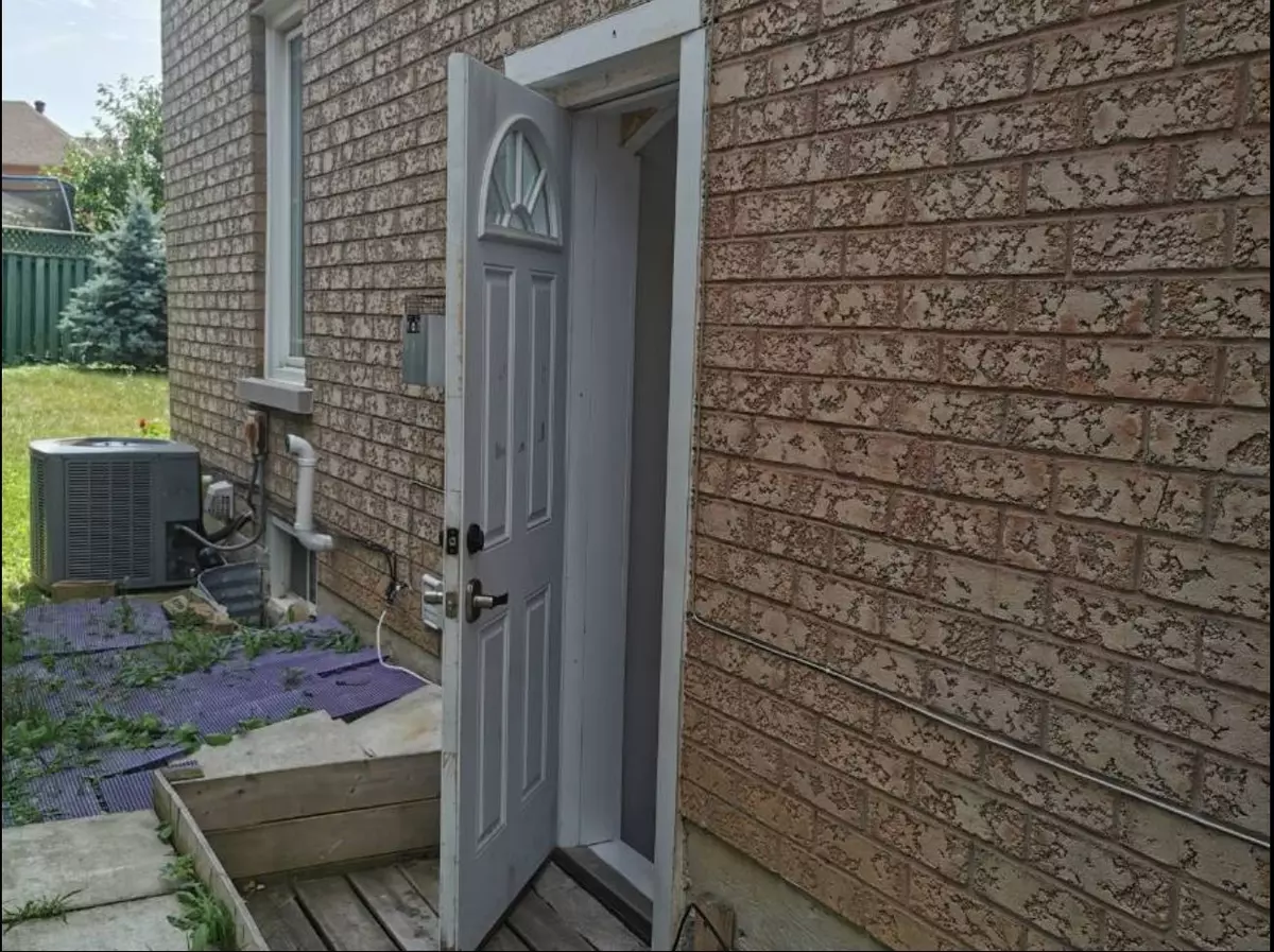 Markham, ON L3R 0V5,79 GREENSBORO DR #bsmt