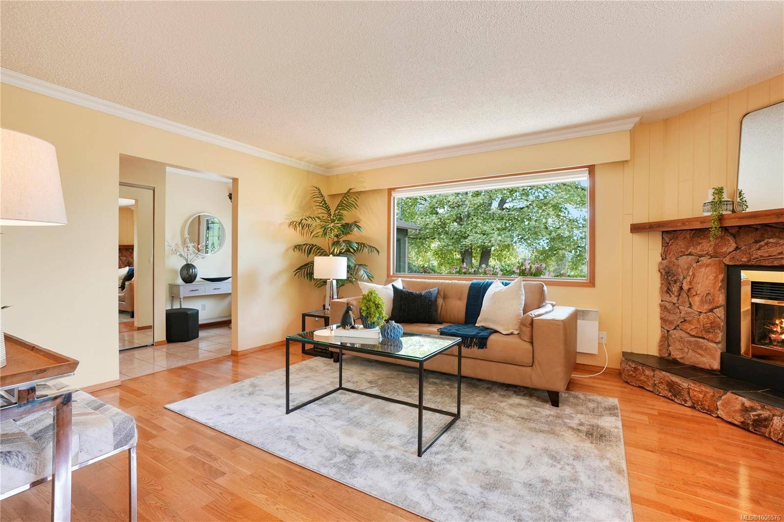 Saanich, BC V8X 4G4,4119 Lark Rd