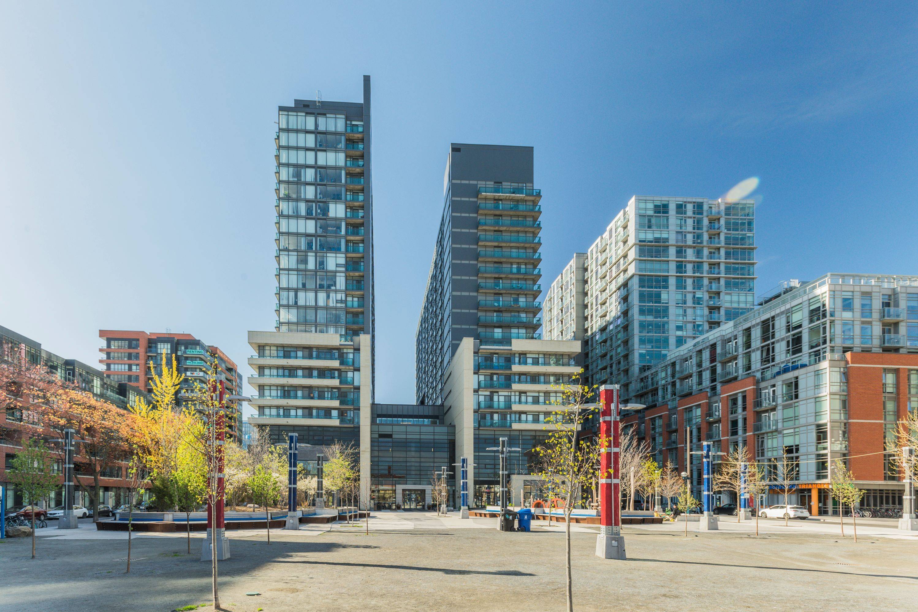 36 Lisgar ST #812W, Toronto C01, ON M6J 0C7