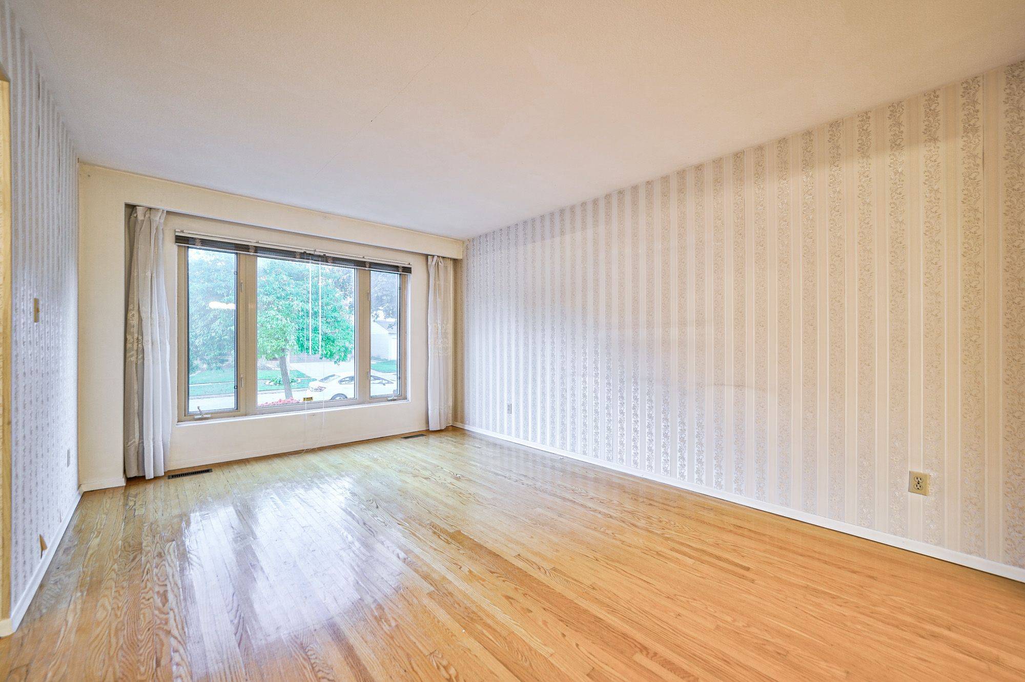 Toronto E05, ON M1T 2H4,54 Marblemount CRES