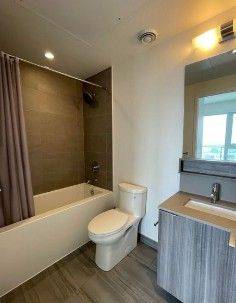 Vaughan, ON L4K 3X8,5 Buttermill AVE #4607