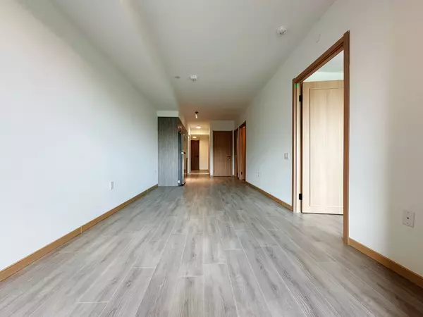Toronto E05, ON M1T 0C2,3429 Sheppard AVE E #211