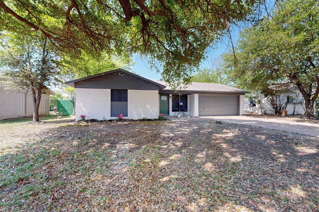 Burleson, TX 76028,128 SE Gardens Boulevard