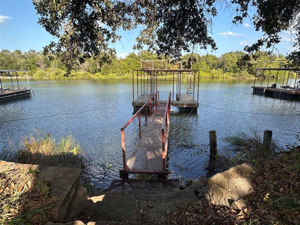 106 Parkside Drive, Brownwood, TX 76801