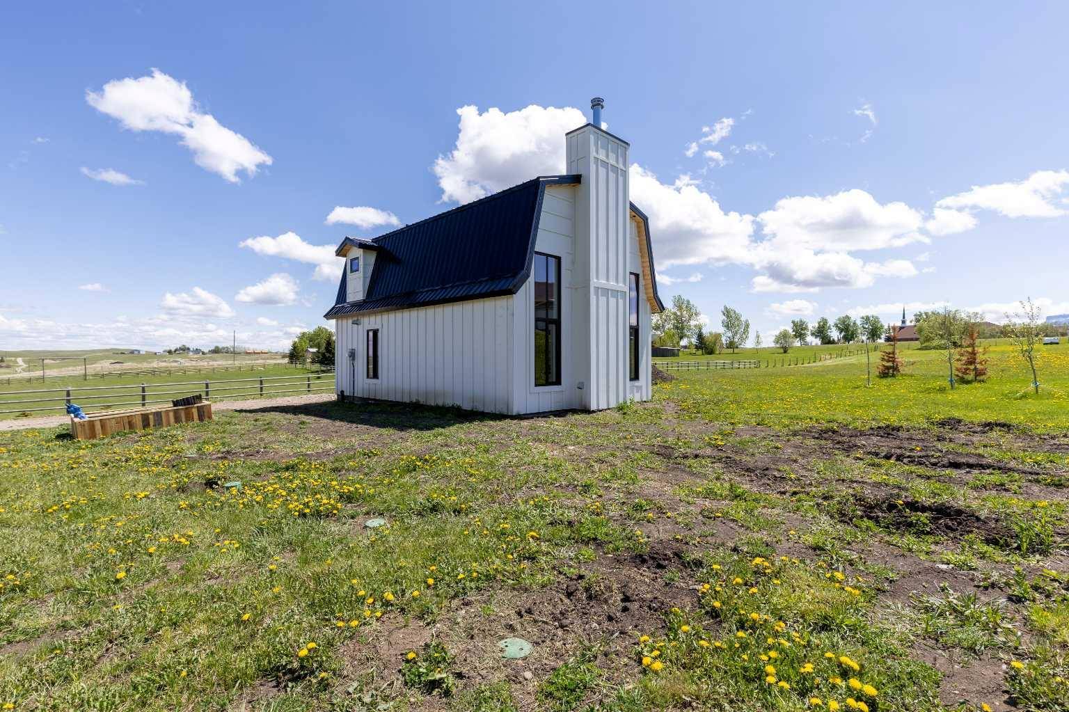 Mountain View, AB T0K 1N0,455 2 ST North