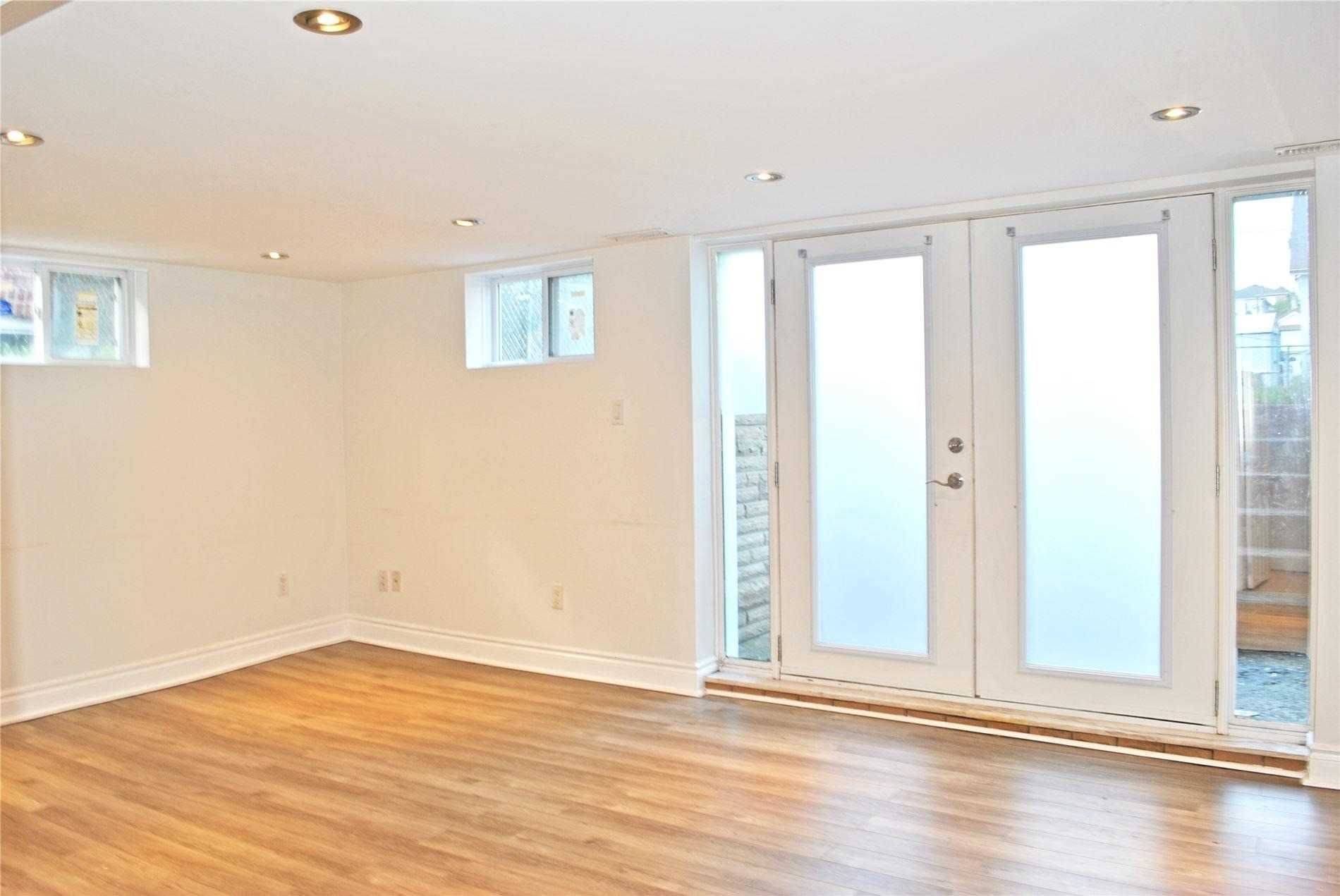 Toronto E03, ON M4B 2J4,985 Victoria Park AVE #BSMT 0 BD